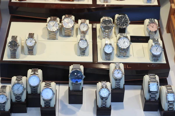 荷兰哈莱姆 2018年10月6日 玉宝手表在商店橱窗里 玉宝是一家瑞士豪华钟表公司 成立于1911年 — 图库照片