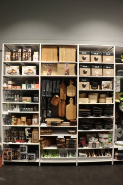 Haarlem, Hollanda - 6th Ekim 2018: bir ev dekorasyon mağazası ekranda çeşitli ev aksesuarları