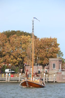 Enkhuizen, Hollanda - 12th Ekim 2018: Enkhuizen liman kapıda