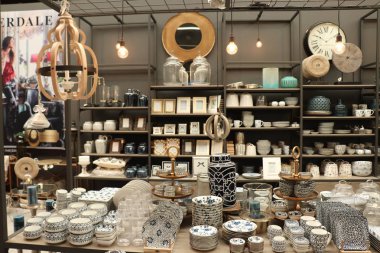 Cruquius, Hollanda - 26 Ekim 2018: Riverdale ev aksesuarları bir ev dekorasyon mağazası. Riverdale bir Hollandalı ev dekorasyon ve yaşam tarzı markasıdır