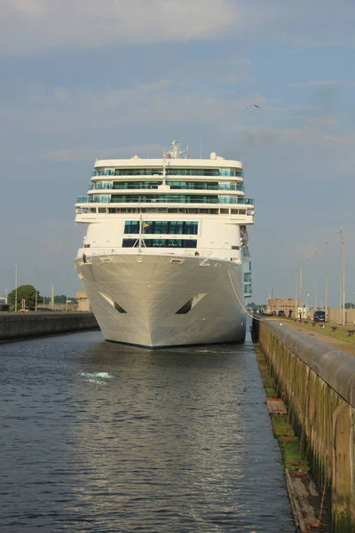 Ijmuiden Holanda Junho 2016 Costa Neo Romântica Ijmuiden Lock Entre — Fotografia de Stock