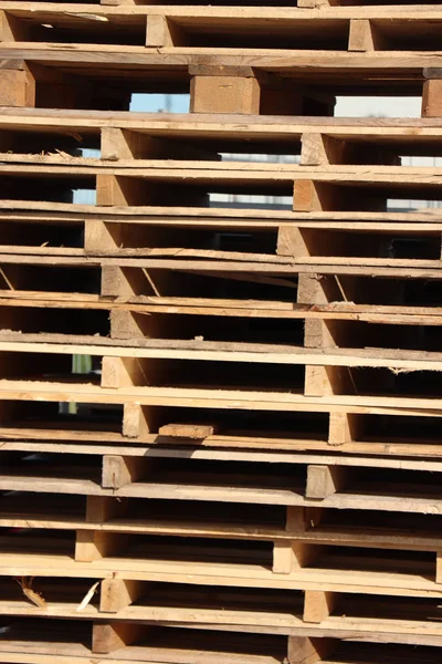 Ahşap taşıma paletleri, standart ölçü yığını