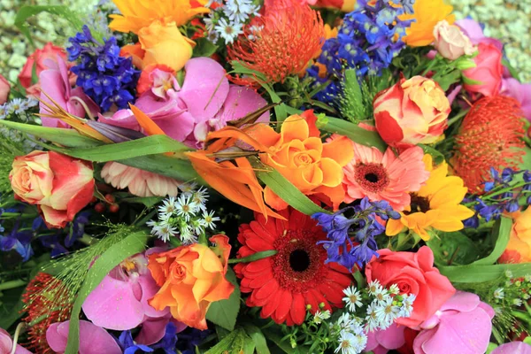 Composizione Floreale Mista Vari Fiori Diversi Colori Matrimonio — Foto Stock