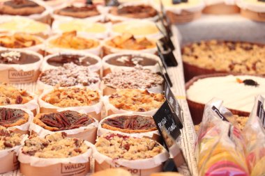 Haarlem, Hollanda, 6th Ekim 2018: Taze bir piyasa ahır ekranda şekerleme yaptım