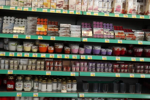 Velserbroek, the Netherlands, October 17th 2018: candles retail display in interior shop — Stock Photo, Image