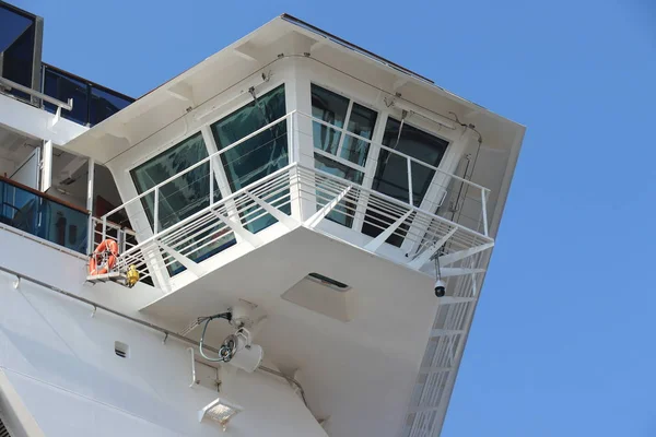 IJmuiden, Pays-Bas - 7 avril 2019 Costa Mediterranea amarré au terminal de croisière Felison — Photo