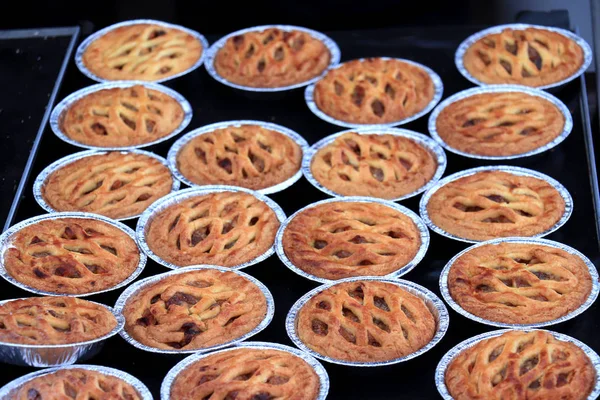 Fresh made mini pies — Stock Photo, Image