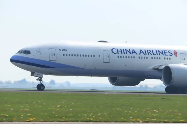 Amsterdã Países Baixos 22 de abril de 2019: B-18001 China Airlines Boeing 777 — Fotografia de Stock