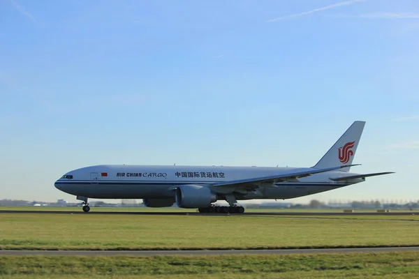 阿姆斯特丹，荷兰-2016 年 11 月 25 日︰ B-2093 空气中国货物波音 777 — 图库照片