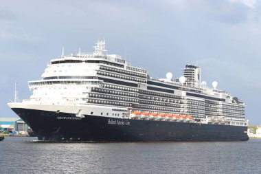 Velsen, Hollanda - 5 Mayıs 2019: Bayan Nieuw Statendam