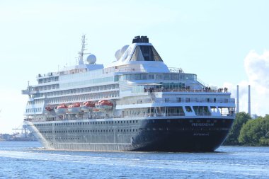 Velsen, Hollanda - Mayıs, 20 2017: Ms Prinsendam, Holland America Line