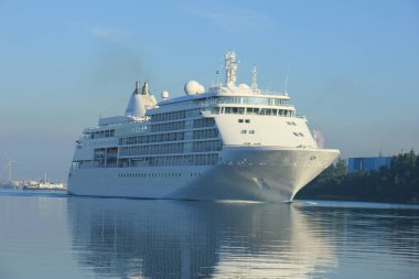 Velsen, Hollanda - 18th Haziran 2017: Silver Whisper - Silversea Yolculuk