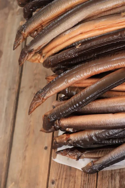 Anguila fresca ahumada —  Fotos de Stock