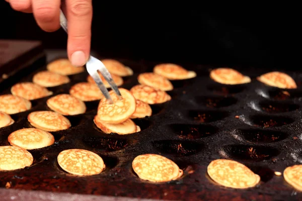 Tradiční holandské poffertjes — Stock fotografie