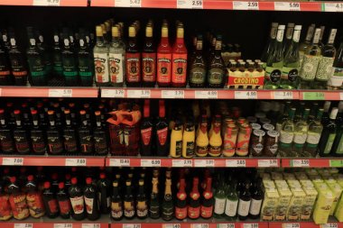 Heemstede, Hollanda - 26 Mayıs 2019: şarap bölümü