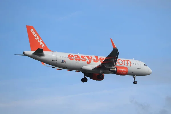 Ámsterdam, Países Bajos - 30 de mayo de 2019: OE-IJI easyJet Europe Airbus A320 —  Fotos de Stock