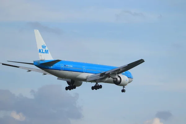 Ámsterdam, Países Bajos - 30 de mayo de 2019: PH-BQG KLM Royal Dutch Airlines Boeing 777 —  Fotos de Stock
