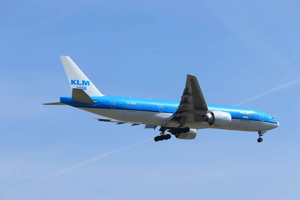 Амстердам, Нідерланди-1 червня 2019: Ph-Bqk KLM Королівські голландські авіалінії Boeing 777 — стокове фото