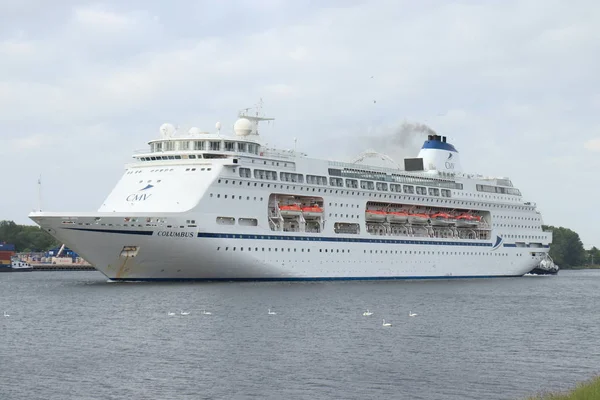 Velsen, Nederland-30 mei, 2019: Columbus van Cruise & Maritime Voyages — Stockfoto