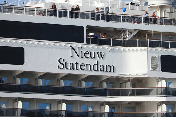 Velsen, Nederländerna-7 juli 2019: MS Nieuw Statendam — Stockfoto