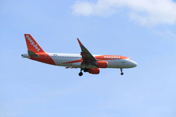 Amsterdam, Pays-Bas - 21 juillet 2019 : OE-INF easyJet Europe Airbus A320-200 — Photo