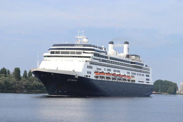 Velsen, Nederländerna-4 augusti 2019: MS Rotterdam — Stockfoto