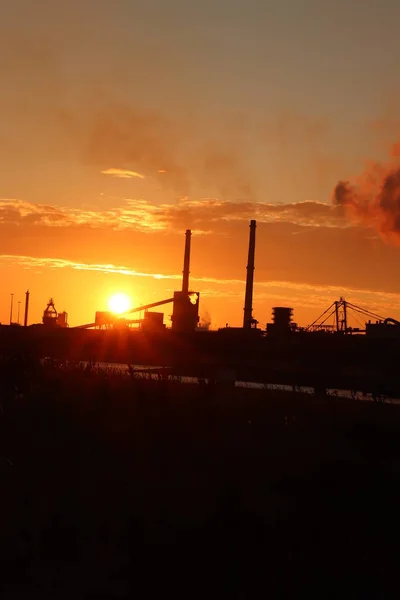 An industrial sunset — Stock Photo, Image