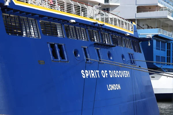 IJmuiden, Holanda - 2 de setembro de 2019: Spirit of Discovery — Fotografia de Stock