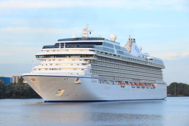 Velsen, Hollanda 30 Ağustos 2019: Bayan Riviera