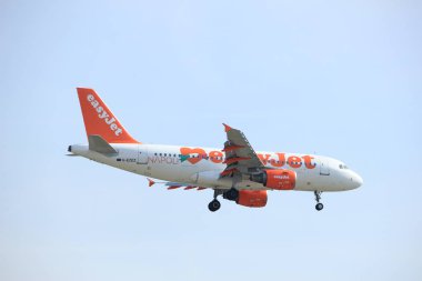 Amsterdam, Hollanda - 31 Mart 2017: G-Ezez arası easyjet Airbus