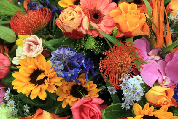 Bunte Hochzeitsblumen — Stockfoto