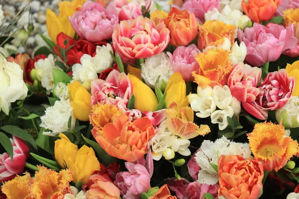 Tulipány Různých Barvách Tvarech Čerstvé Jarní Kytici — Stock fotografie