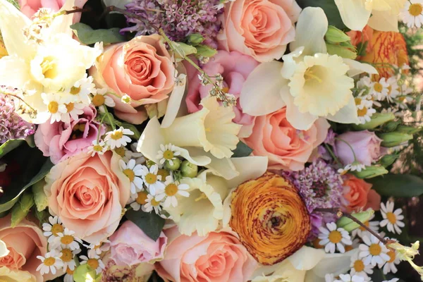 Gemengd Boeket Met Diverse Lentebloemen Pasteltinten — Stockfoto