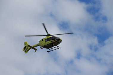 Santpoort Noord, Hollanda - 28 Temmuz 2020: Hollanda Hava Sağlık Hizmetleri