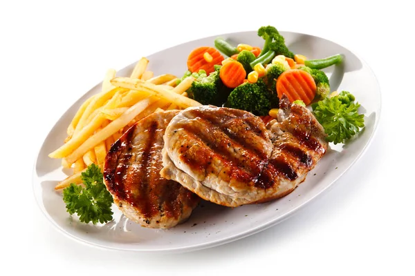 Grilled Steak Chips Vegetable Salad — Stock Photo, Image