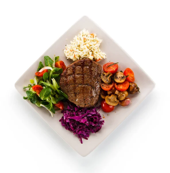 Top View Grilled Filet Mignon Stewed Fresh Vegetables White Plate — Stock Photo, Image