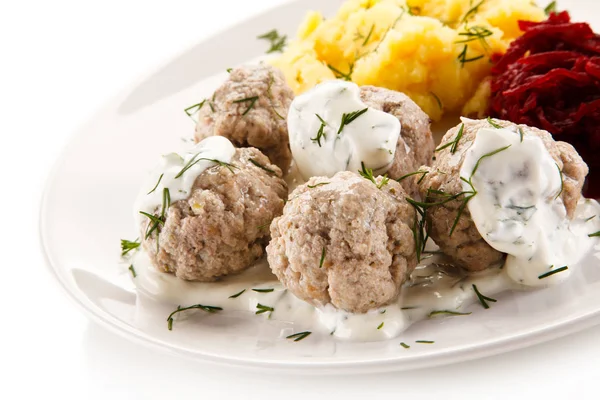 Meatballs Mashed Potatoes Beet Salad White Plate — Stock Photo, Image
