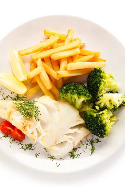 Stewed Fish French Fries Broccoli Tomatoes White Plate — Stock Photo, Image