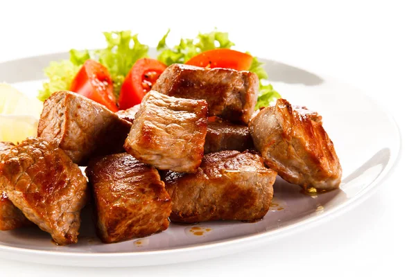 Roasted Pork Pieces Lemon Tomatoes Lettuce — Stock Photo, Image