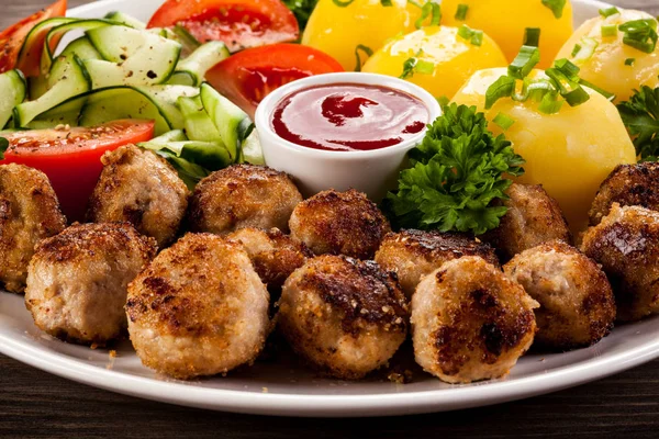 Polpette Arrosto Con Verdure Salsa Barbecue — Foto Stock