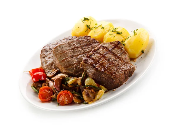 Carne Parrilla Con Verduras Horno Patatas Hervidas — Foto de Stock