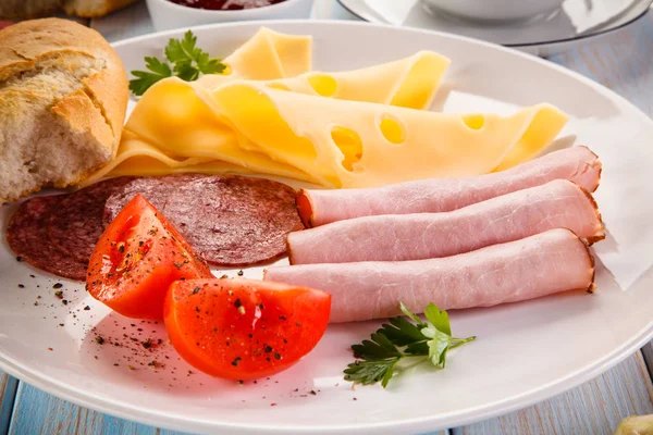 White Platter Sliced Cheese Ham Sausages Cherry Tomatoes — Stock Photo, Image