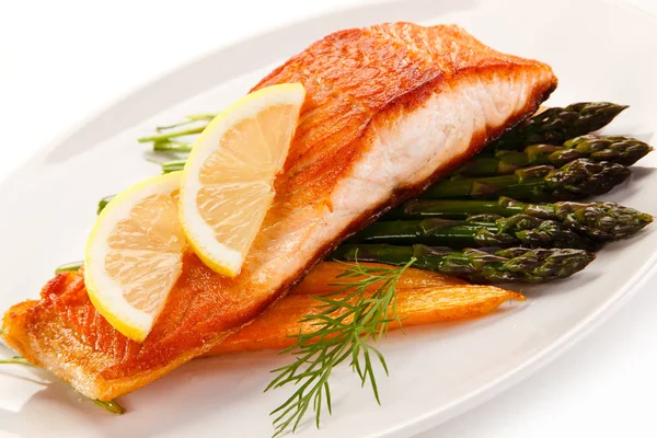Roasted Salmon Fillet Asparagus White Plate — Stock Photo, Image