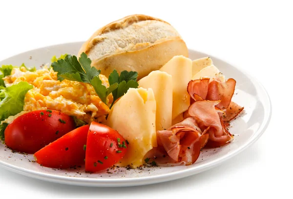 Scrambled Egg Sliced Cheese Prosciutto Parsley Tomatoes Bun White Plate — Stock Photo, Image