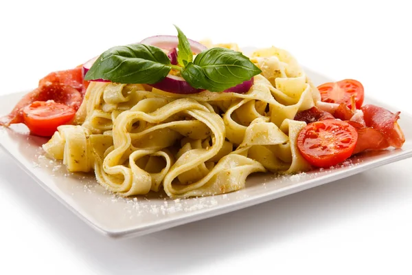 Pasta Ham Onion Tomatoes White Plate — Stock Photo, Image