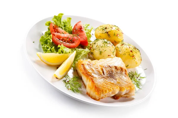 Baked Fish Potatoes Fresh Salad Lemon Slices White Plate — Stock Photo, Image