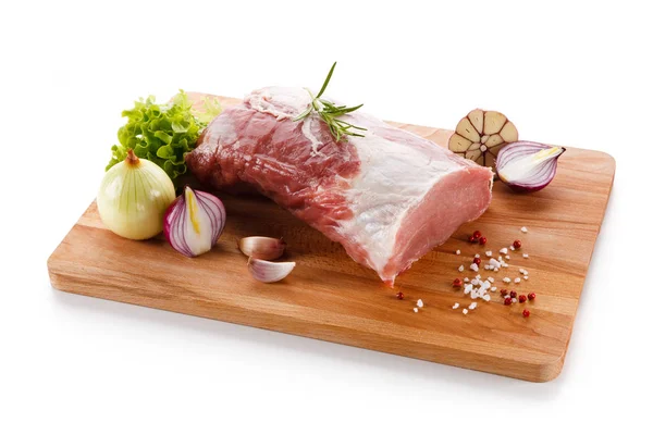 Raw Beef Fillet Onions Garlic Wooden Board — Stock Photo, Image