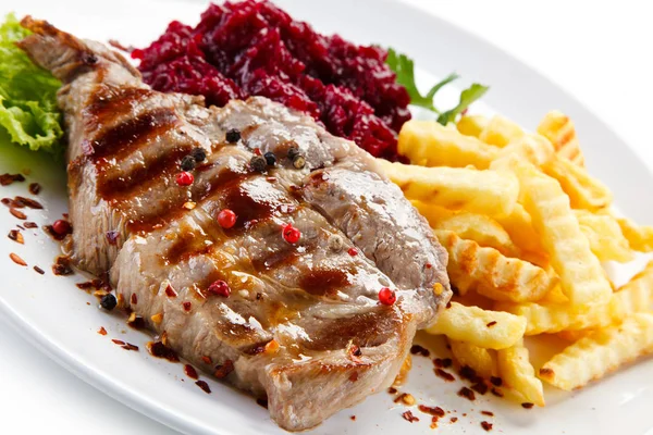 Grilled Beef Steak Wavy French Fries Beet Salad White Plate — Stock Photo, Image