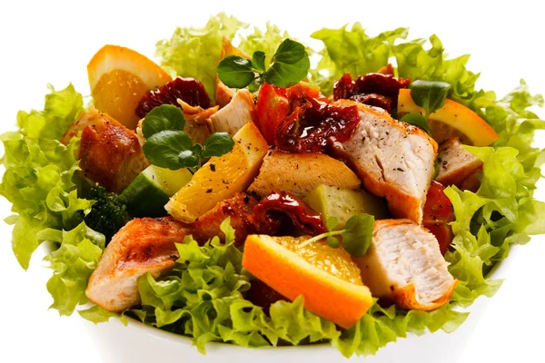 Ensalada Pollo Con Frutas Verduras Tazón Blanco — Foto de Stock