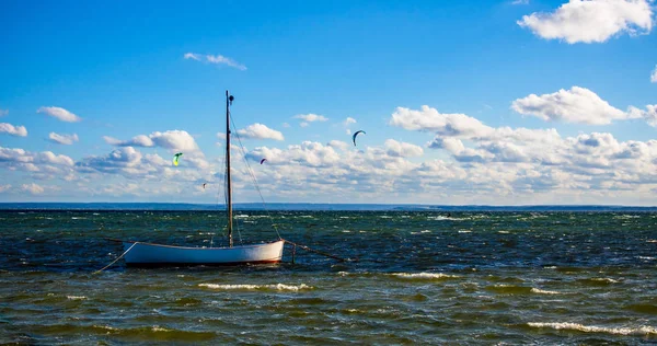 Красивая Лодка Море — стоковое фото